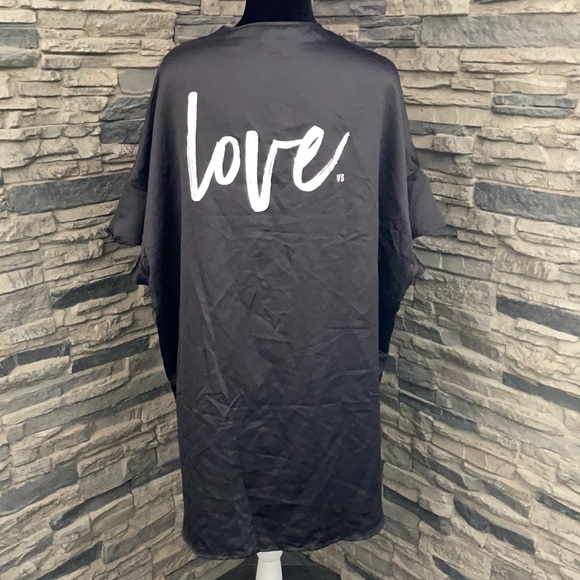 Victoria’s Secret Robe - Picture 3 of 6